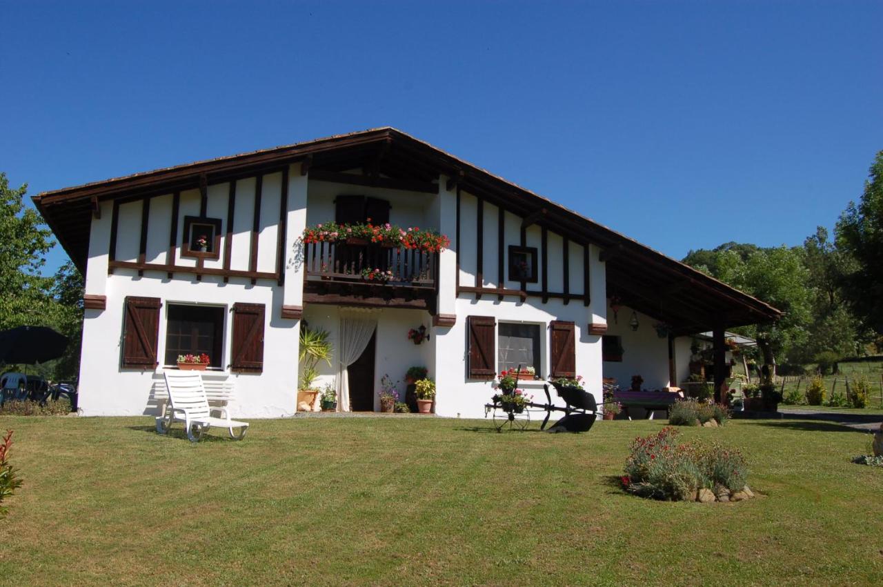 Chambres d'hôtes Esponde Marie-Jeanne - B&B