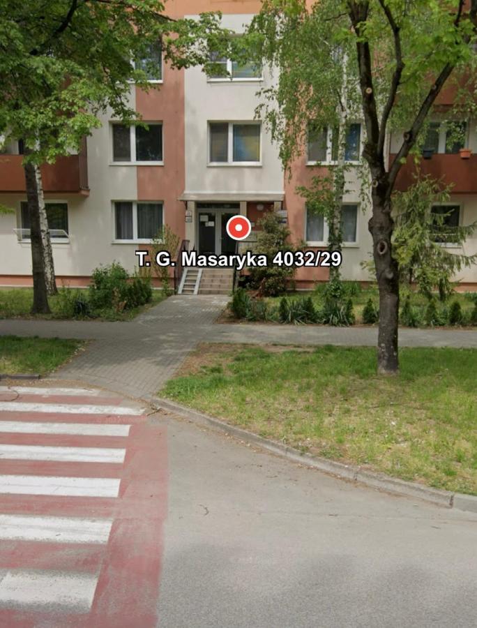 NEW Apartman 3 Nove Zamky - B&B