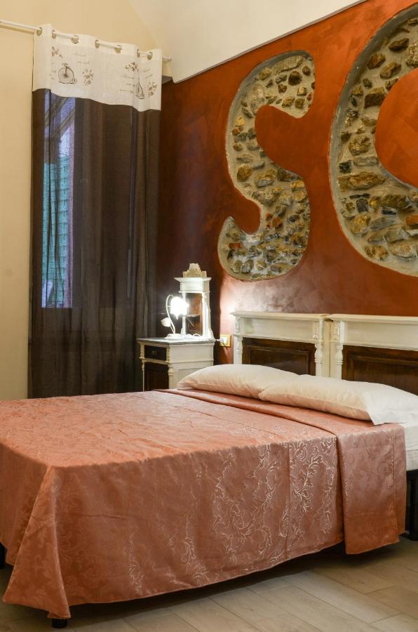 Kamer met Kingsize Bed en Balkon