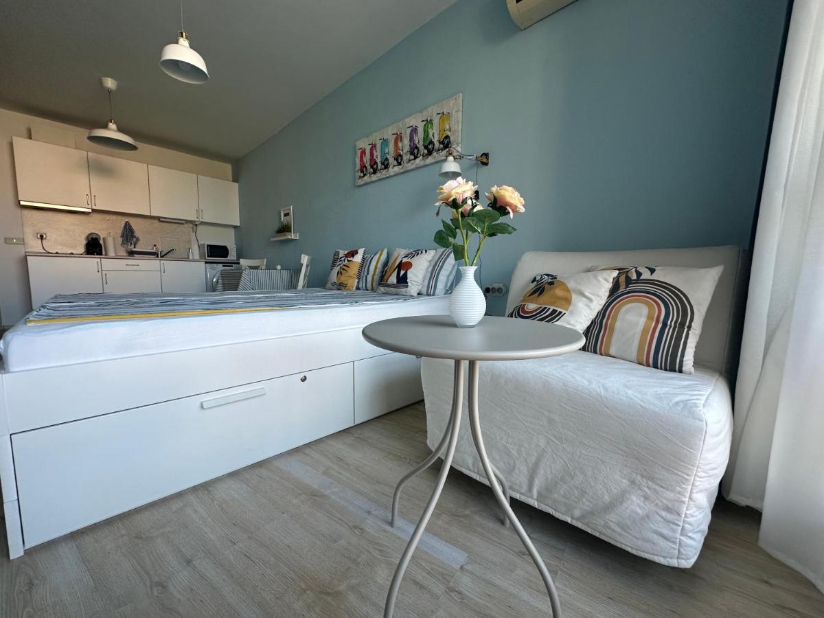 Studio B28 Sunny Island Chernomorez - B&B