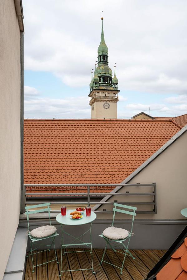 Coco Chanel Boutique Apartment by Goodnite cz - Bed and Breakfast Brno