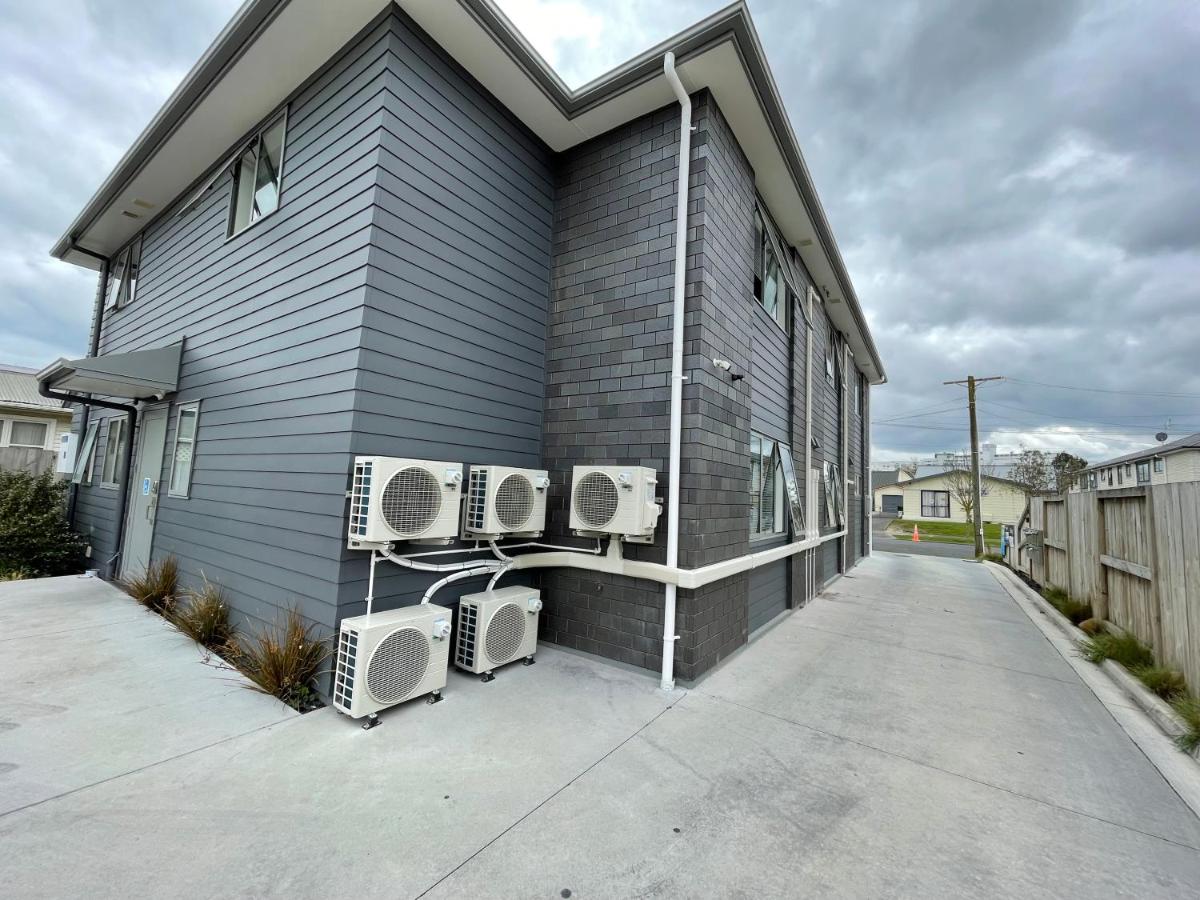 Cozy Studio with Heat pump & parking near Hospital - Ferienwohnung Hamilton