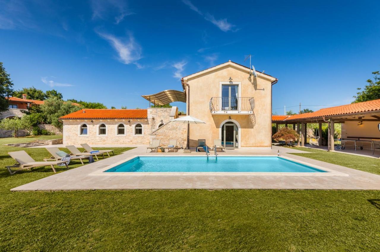 Villa Rustica - B&B Pifari