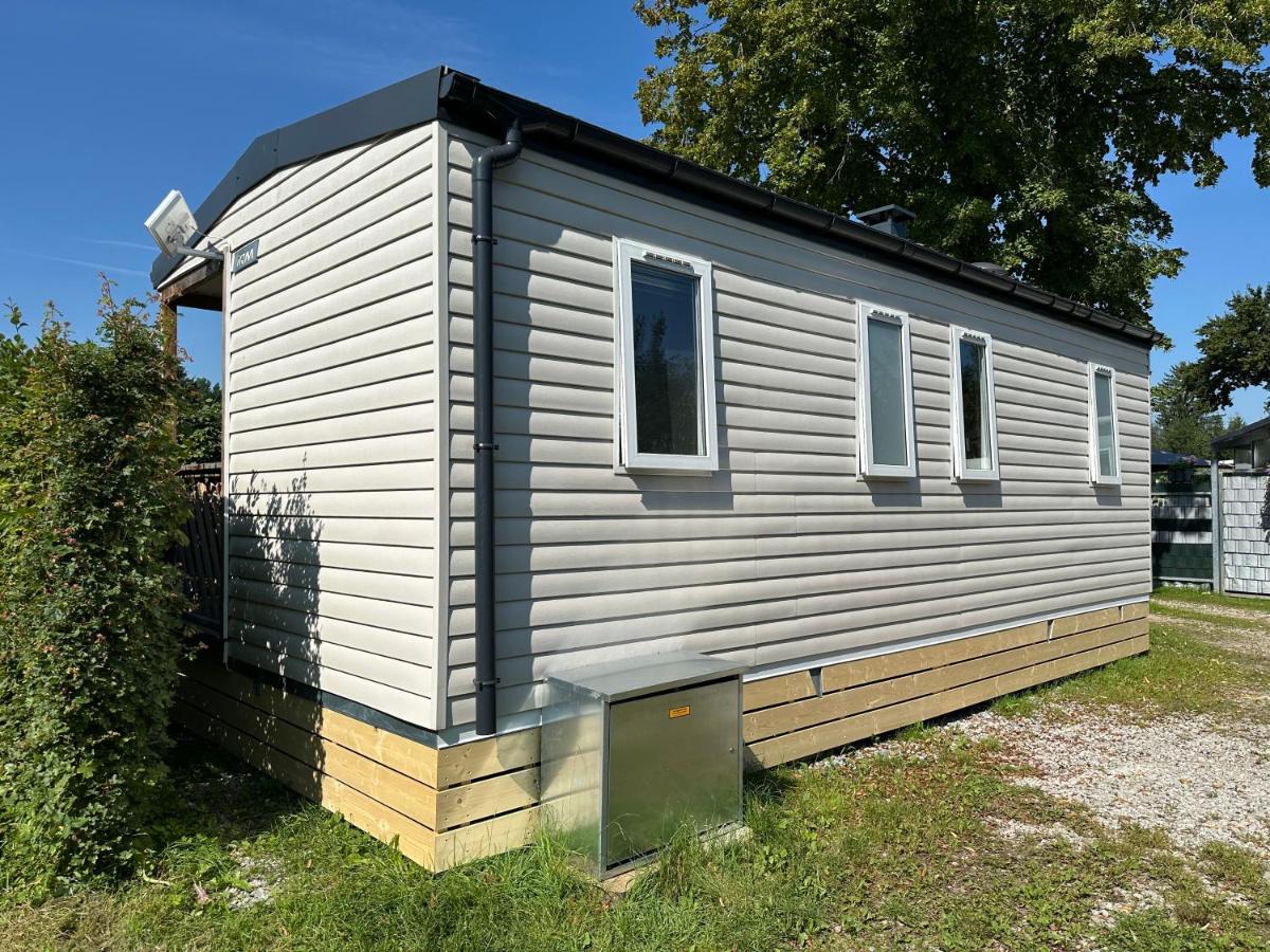 Tiny Haus am Wallersee - Bed and Breakfast Baierham