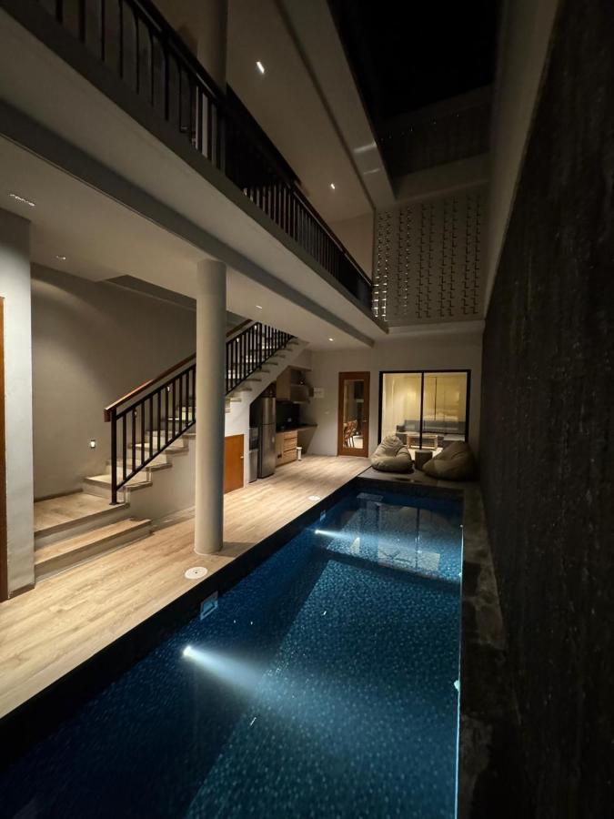 3 Pearls Villa - B&B Canggu