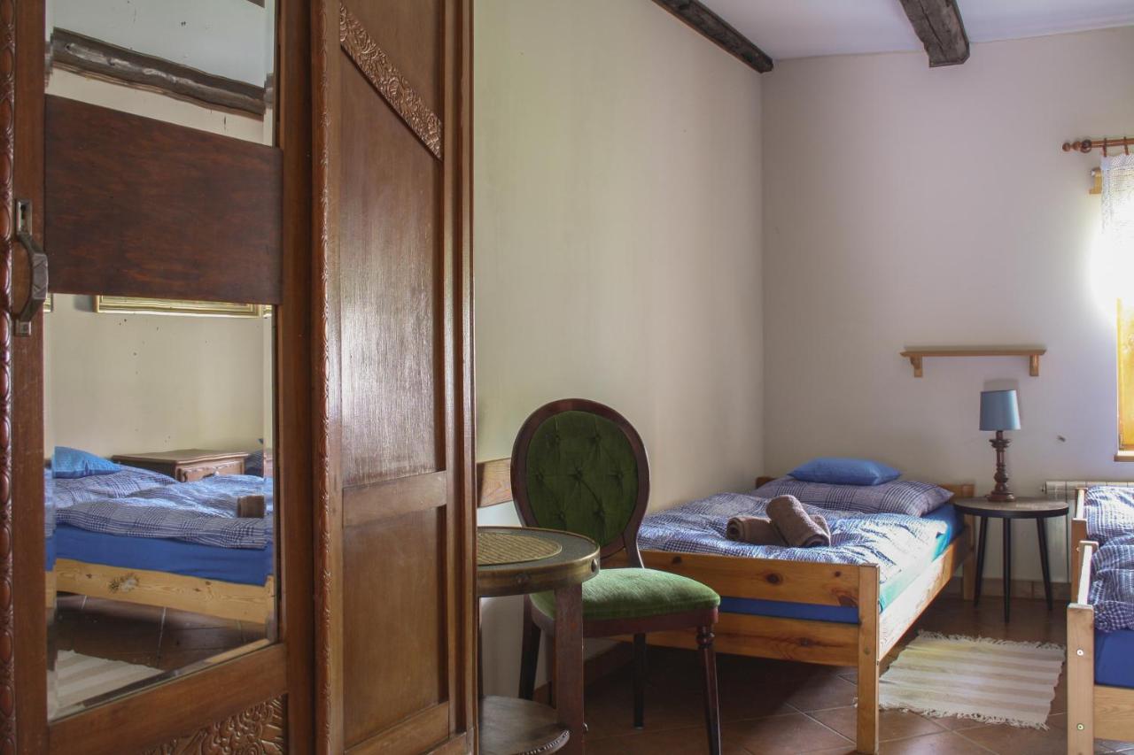Dreibettzimmer mit eigenem Bad