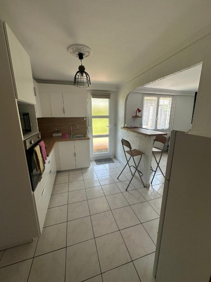 T2 indépendant proche OL Stadium et salle LDLC Arena - Ferienwohnung Meyzieu