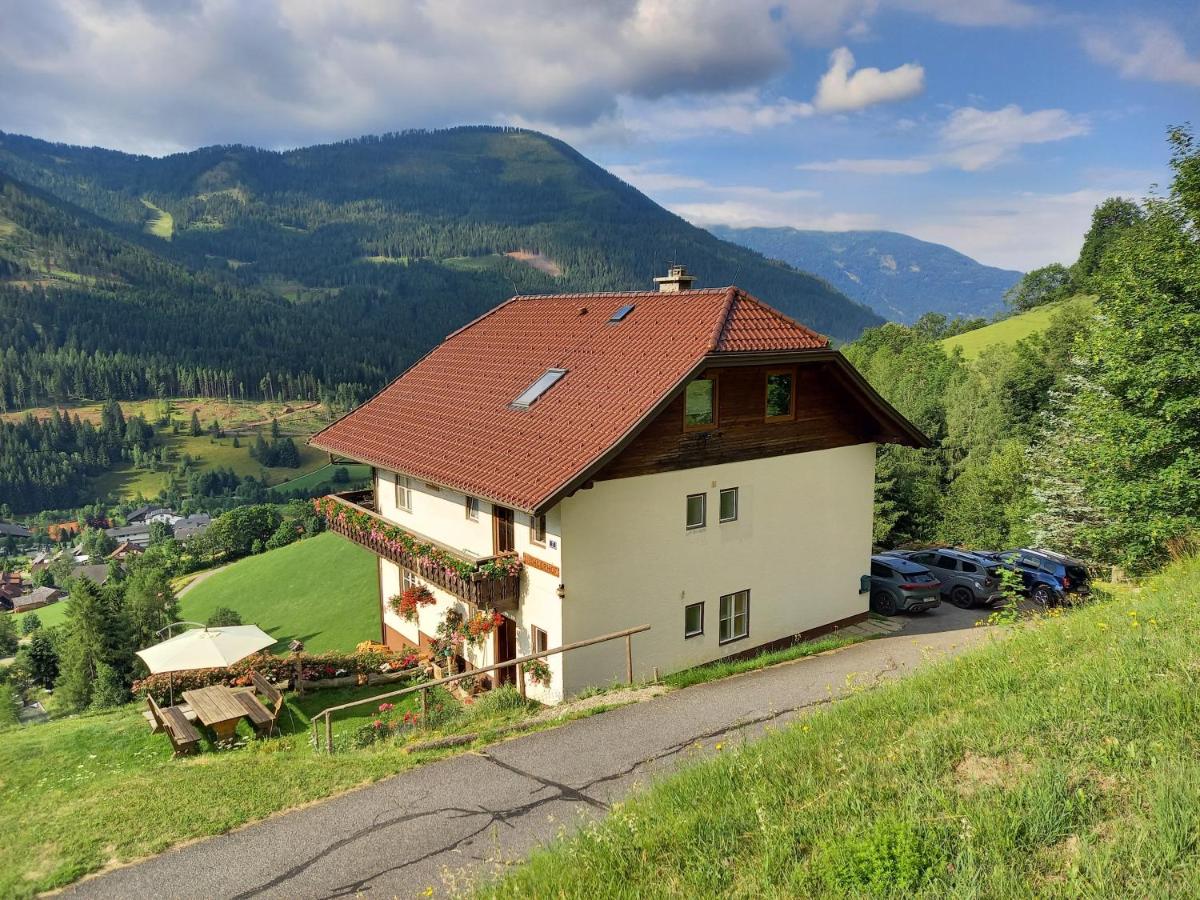 Tischnerhof Appartements - Ferienwohnung Bad Kleinkirchheim