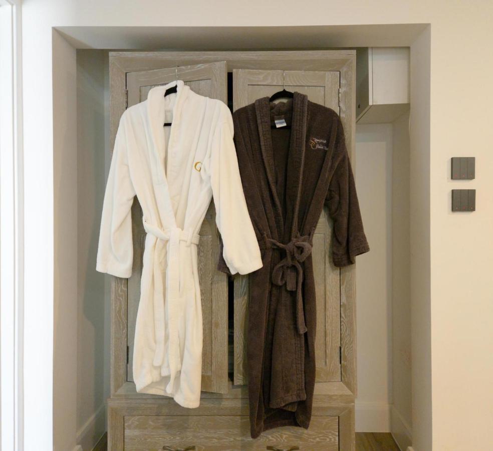 Suite 14 - Sleeping Giant Hotel - Pen Y Cae Inn - B&B