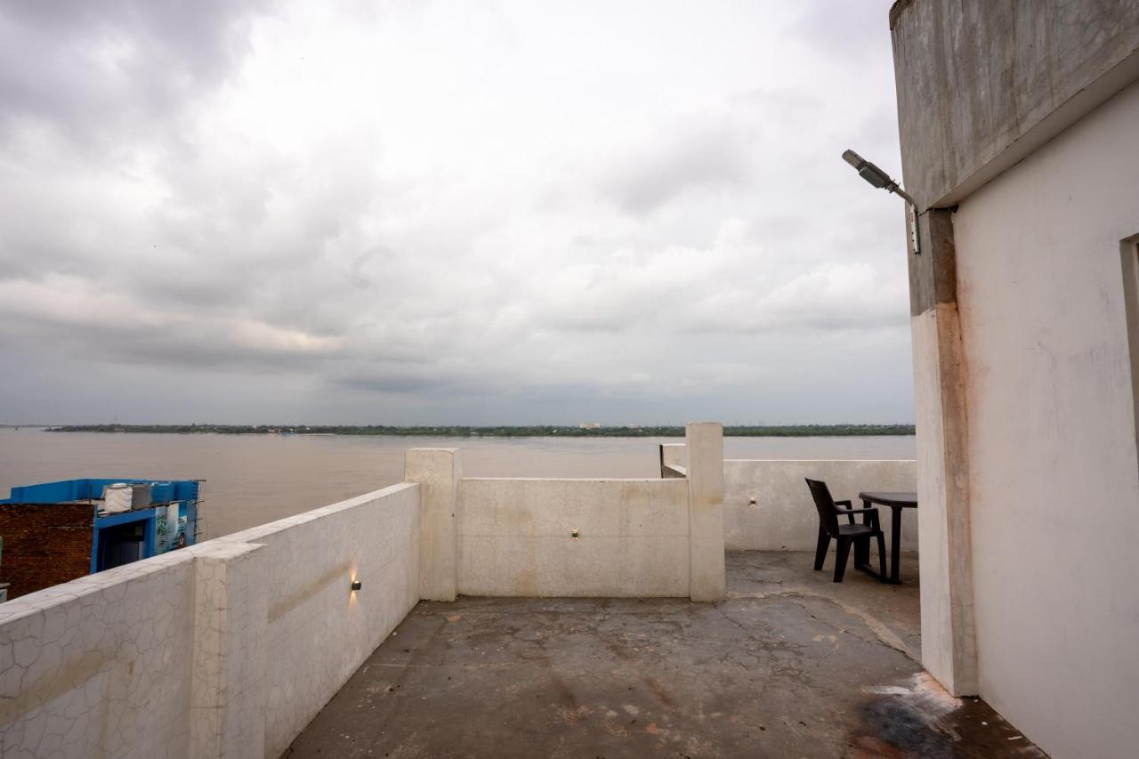 Varanasi Rest House - B&B