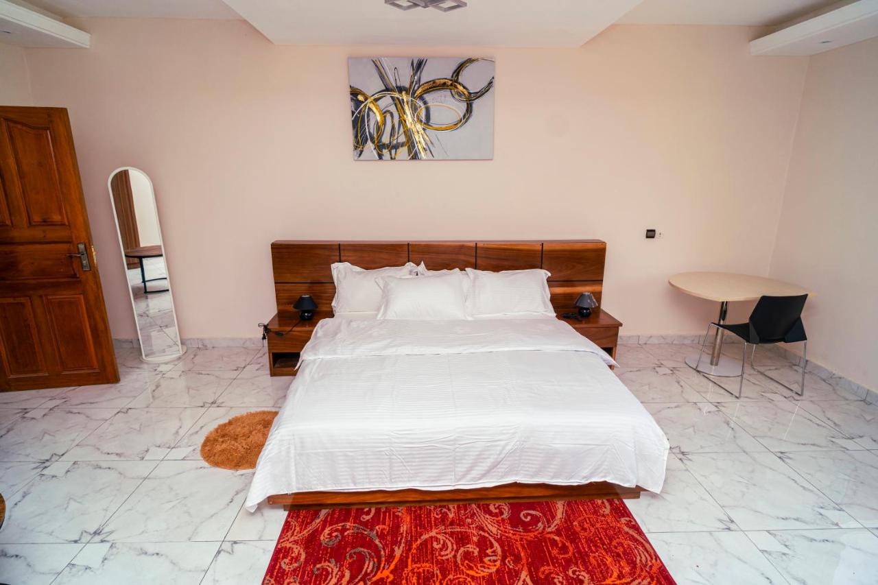 Camera Matrimoniale con Bagno Privato