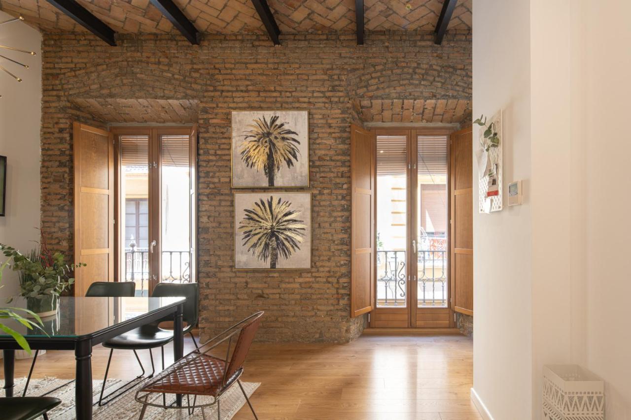 Apartamento de 2 dormitorios con balcón