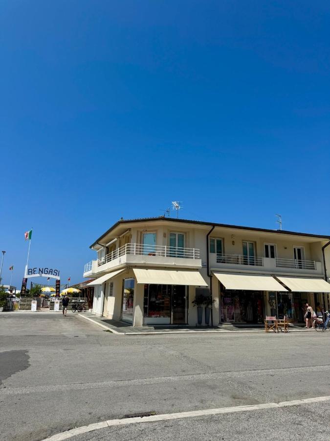 Perla Viareggina - Appartamento sul mare con terrazzo - B&B Viareggio