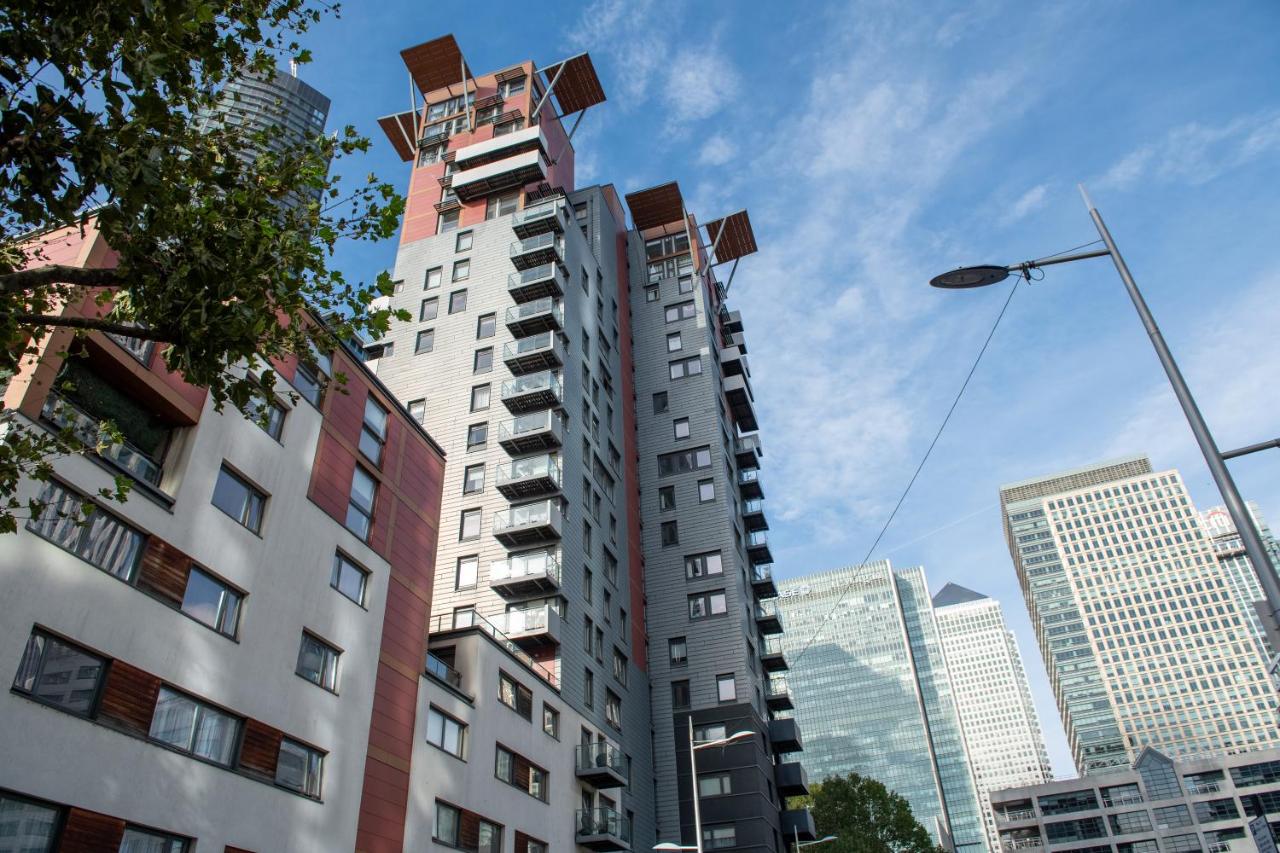 Luxury property with stunning views of Canary Warf - Bed and Breakfast Londen