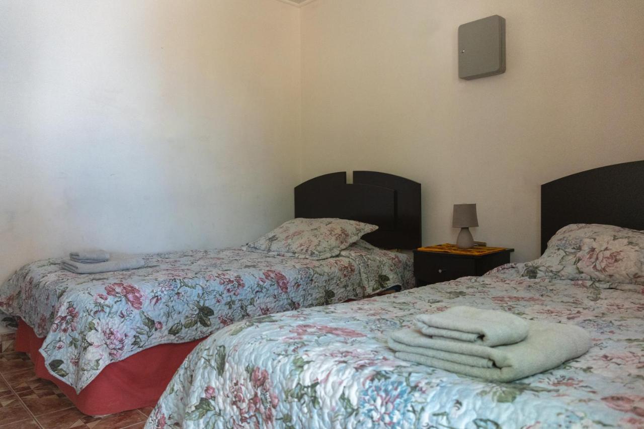 Zweibettzimmer mit eigenem Bad