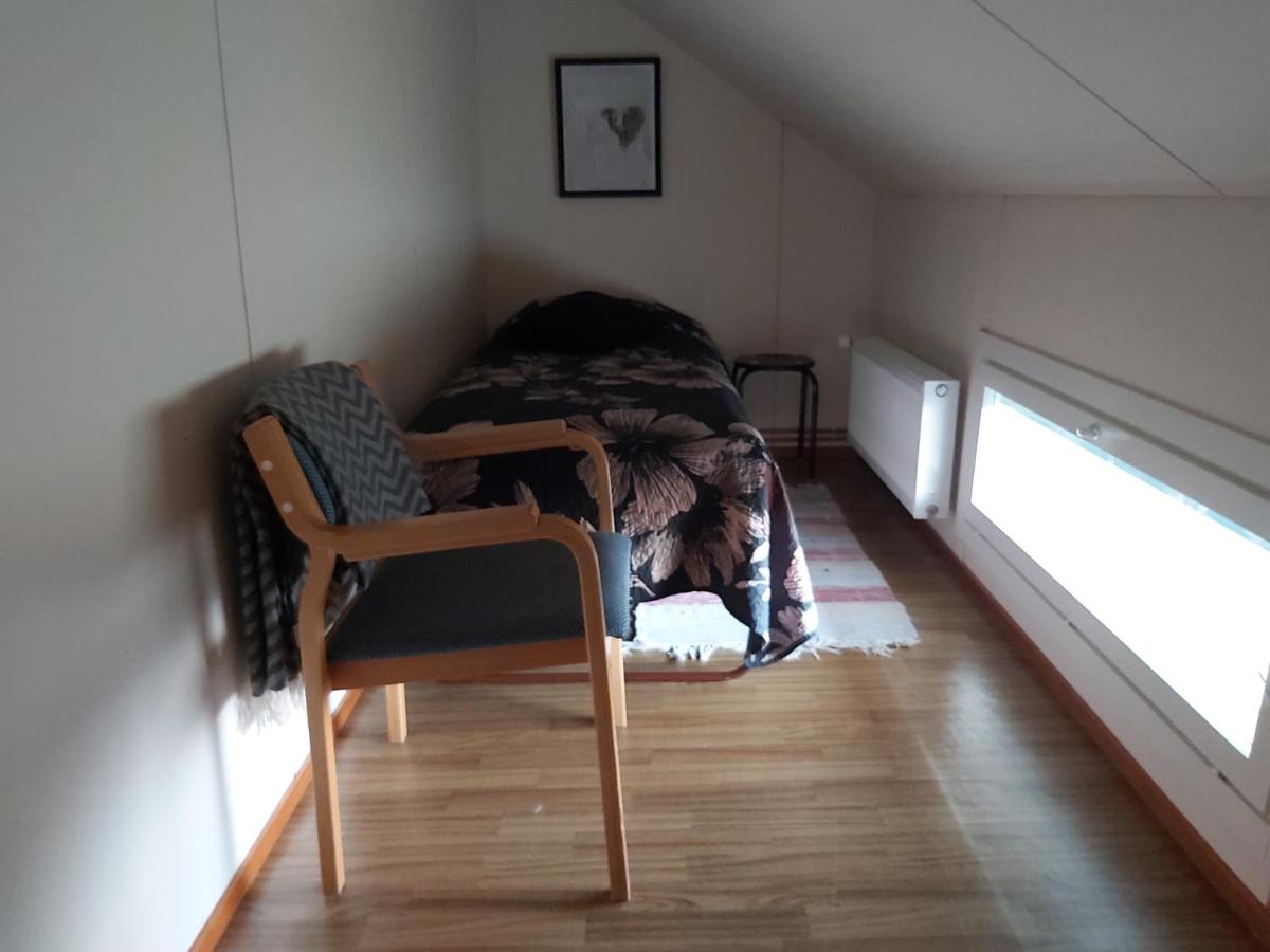 Single Room with Shared Shower and Toilet