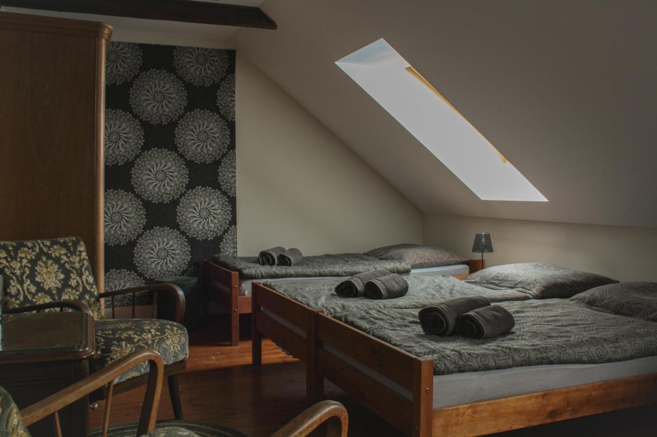 Vierbettzimmer mit Bad