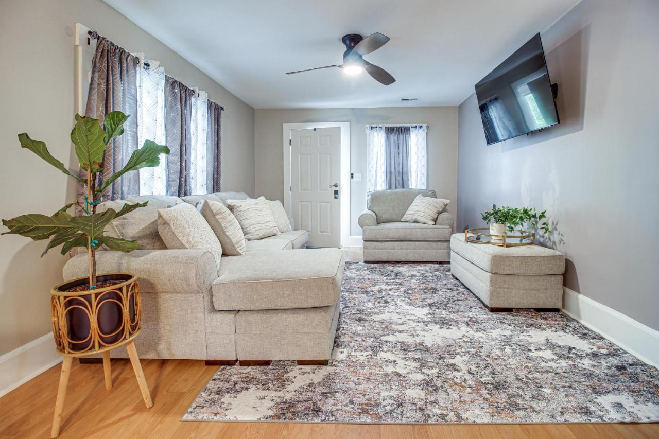 Private Patio: Cargo District, Dtwn Wilmington Apt - B&B Wilmington