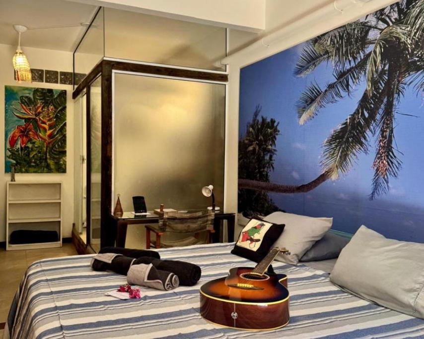 Ame a Ilha mais Bela - suíte conceito - 150m da praia vista da mata - Chambres d'hôtes Ilhabela