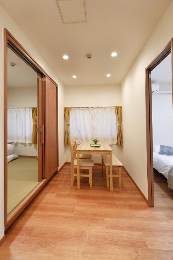 BSY301 Direct to Ginza and Roppongi, Private 2BR Home, Sleeps 4 - Chambres d'hôtes Tokyo