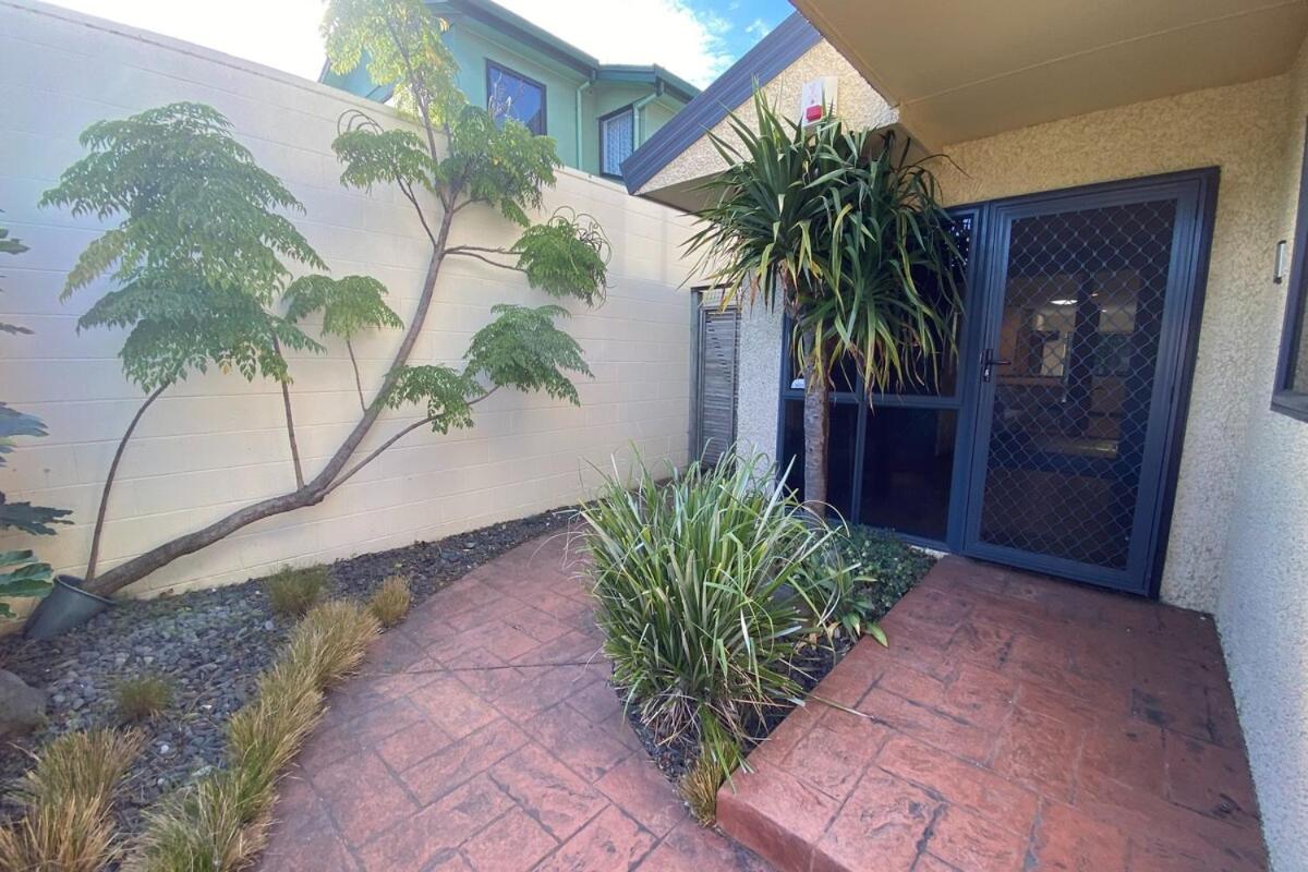 The Blue Jem - A central city home away from home! - B&B Napier City