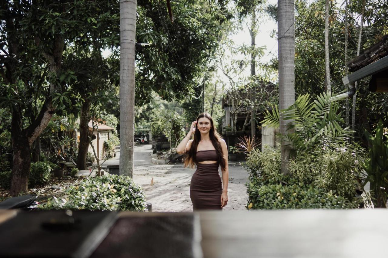 Gracia Bali Villas & Apartment Managed by Manara - Bed and Breakfast Seminyak