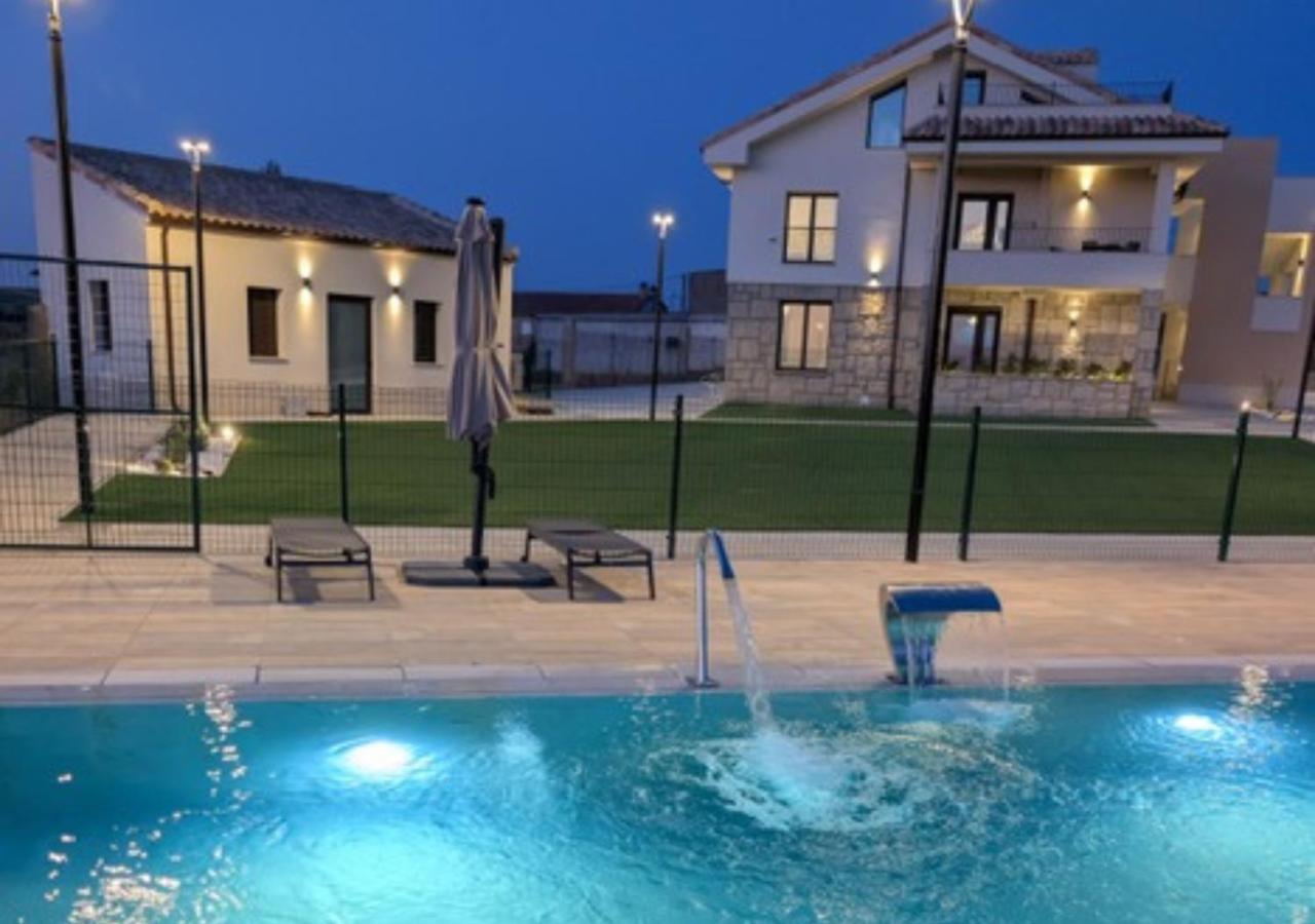 Apartamentos Doña Urraca - B&B Fermoselle