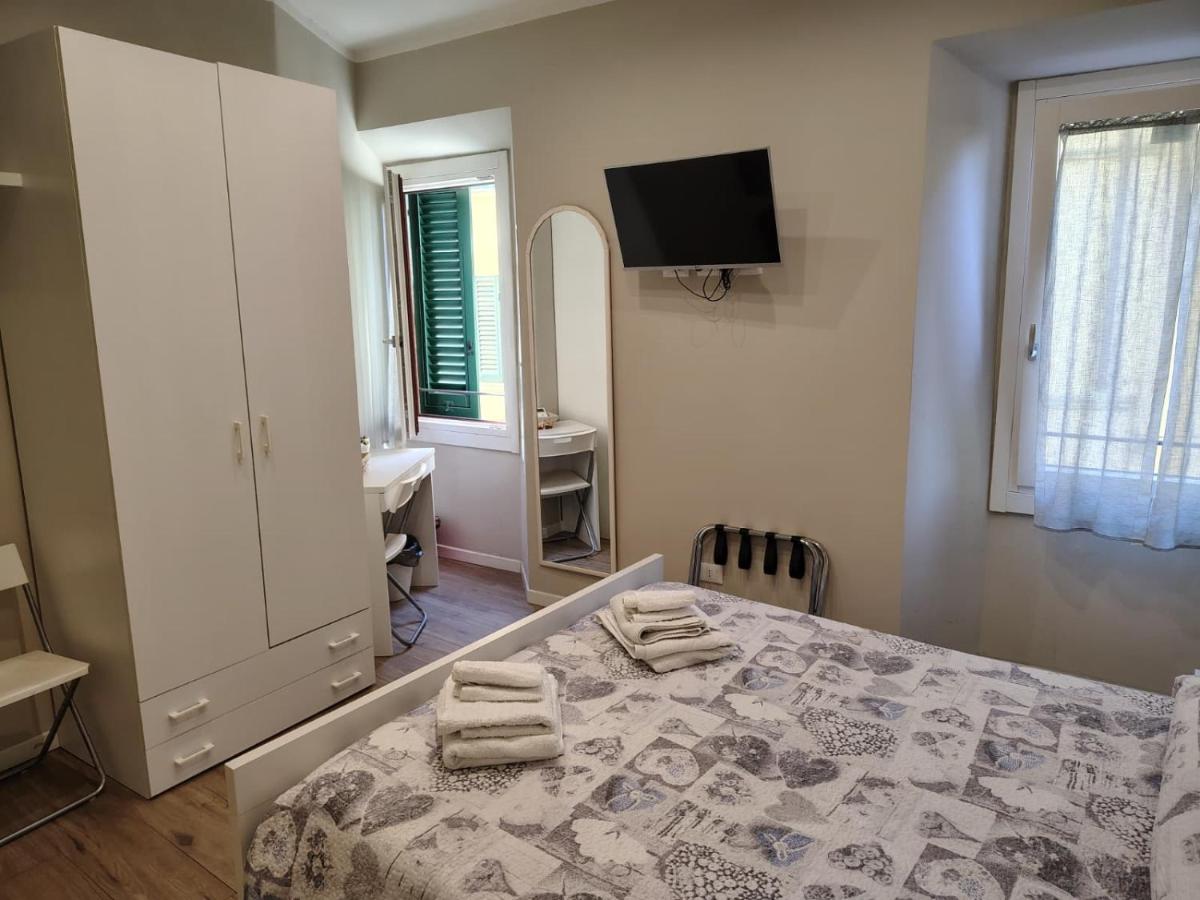 Pontassieve Guest House centro storico camera con bagno 20 minuti da Firenze - Chambres d’hôtes Pontassieve