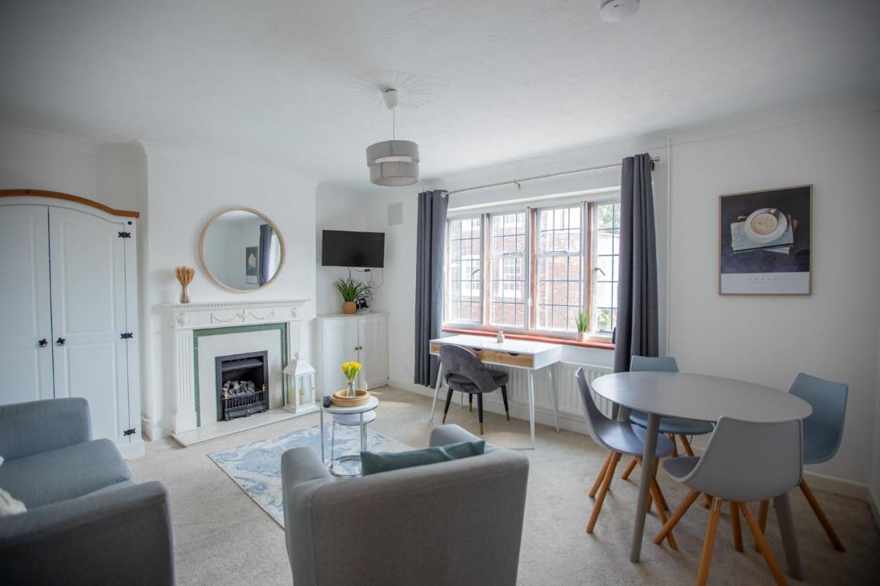Central Chichester Sanctuary - B&B