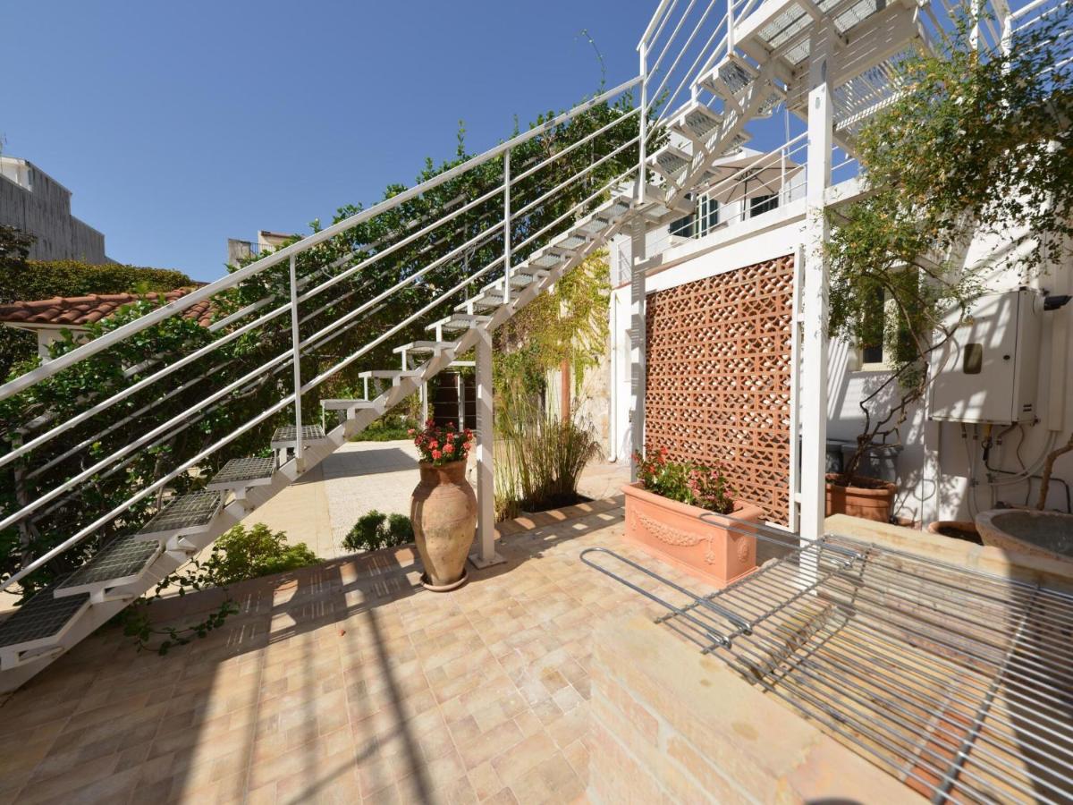 Vacation home with private pool, Floridia - Bed and Breakfast Floridia