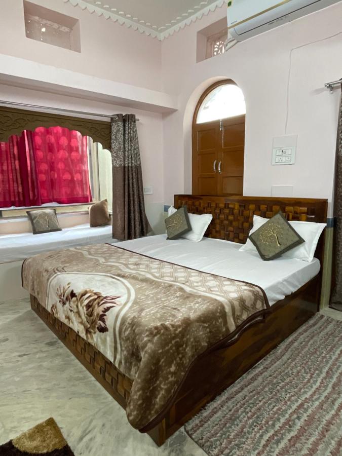 King Room with Mountain View