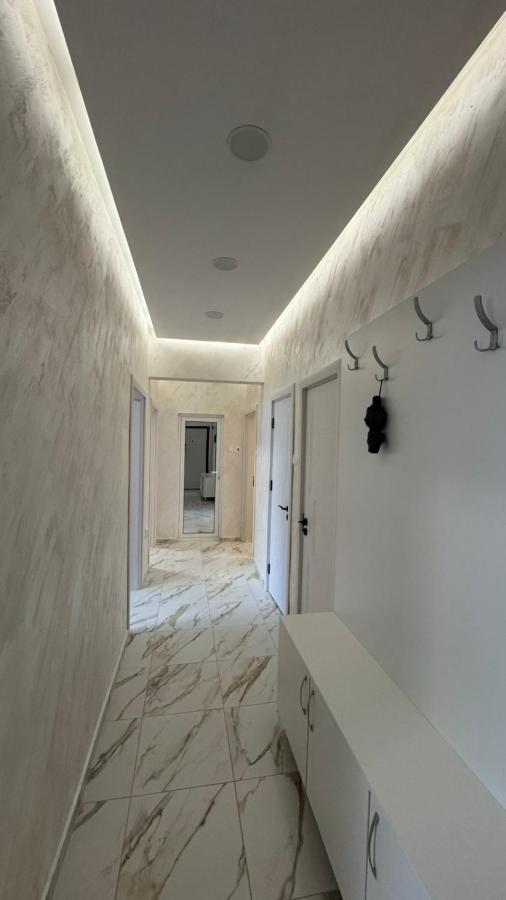 Просторен Апартамент Захариеви - B&B