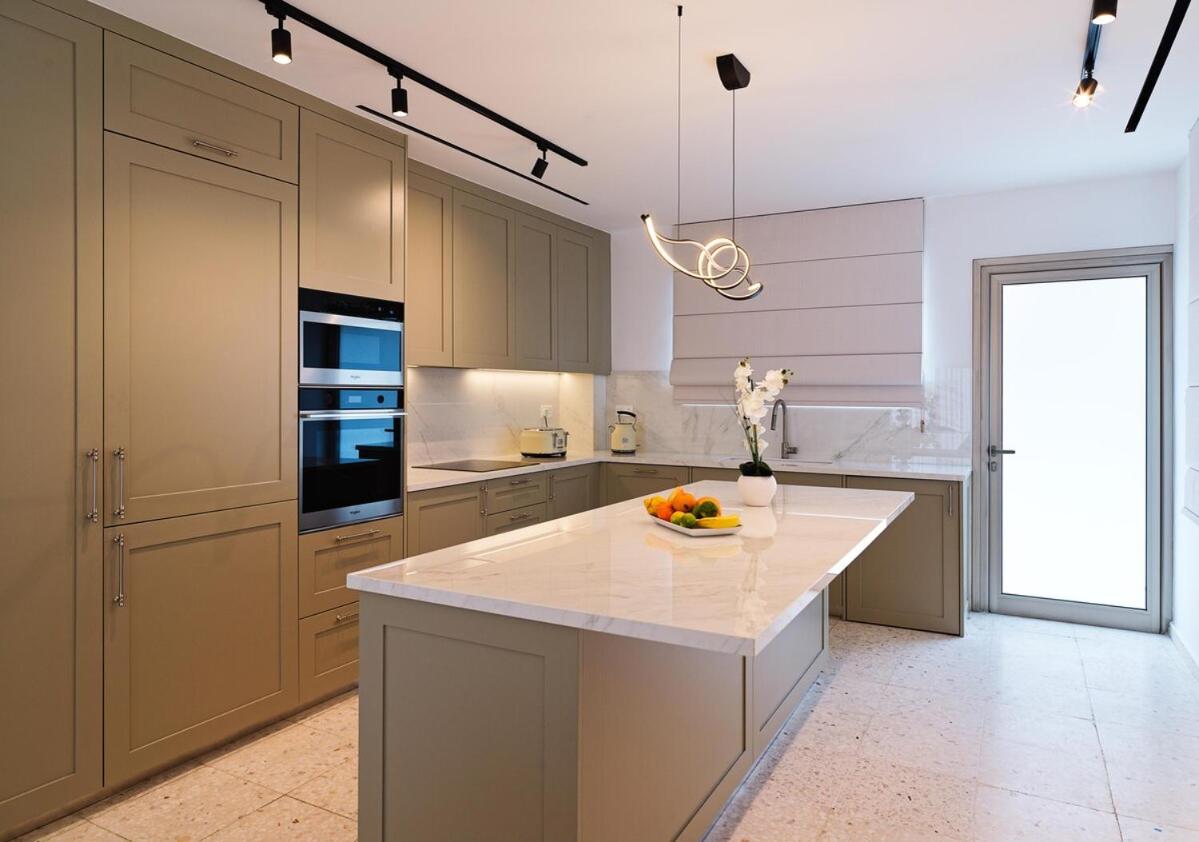 Columbia House - Bed and Breakfast Limasol