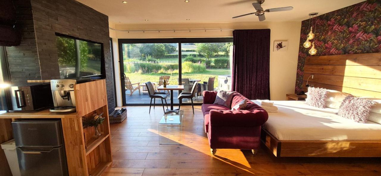 Garden Room with Hot Tub - Stiperstones