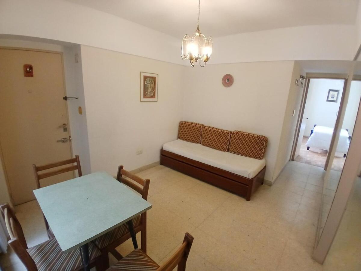 Dpto Córdoba3 zona centro para 4 personas - Bed and Breakfast Mar del Plata