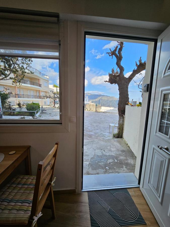 Chic & Comfortable Village Stay - B&B Mýthoi