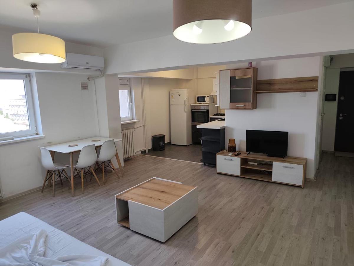 Grand Central Apartment Bucharest - B&B Bucarest