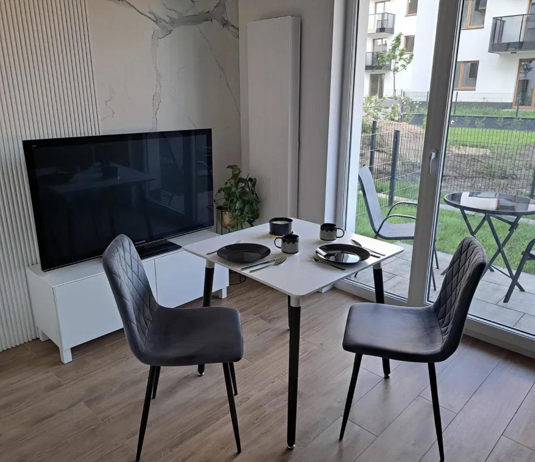 Stalowa 37 Apart - Ferienwohnung Pruszków