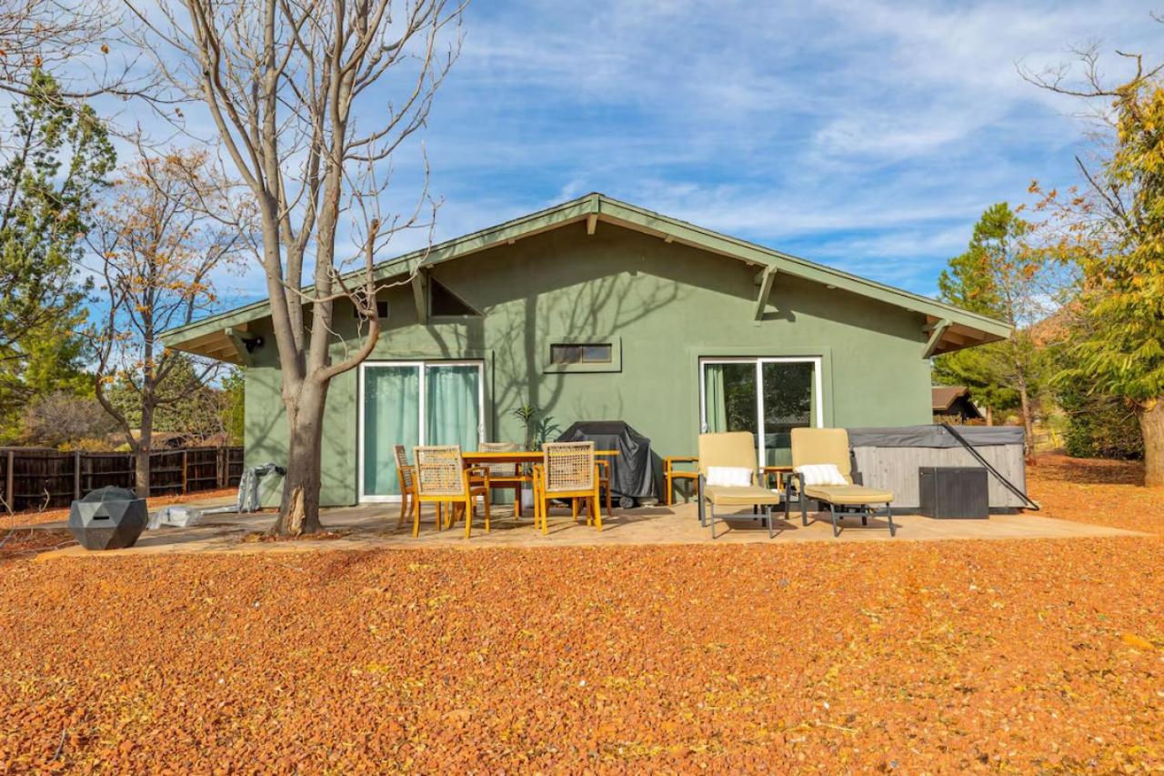 Sedona Chapel Escape with Private Hot Tub and Views - Chambres d'hôtes Sedona