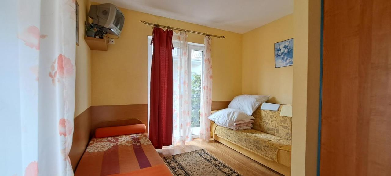 Triple Room with Private Bathroom