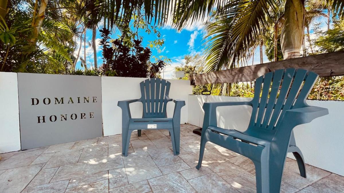 Domaine Honore - Case Créole dans Jardin Tropical - Bed and Breakfast Sainte-Rose