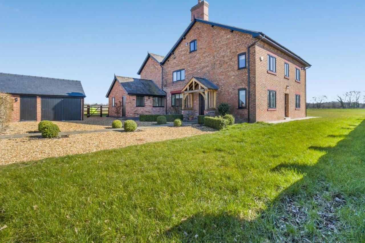 Woodhouse Grange - Ferienwohnung Threapwood