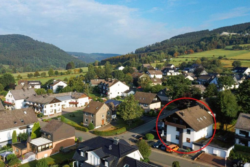 Haus Annemiek met balkon - B&B Winterberg