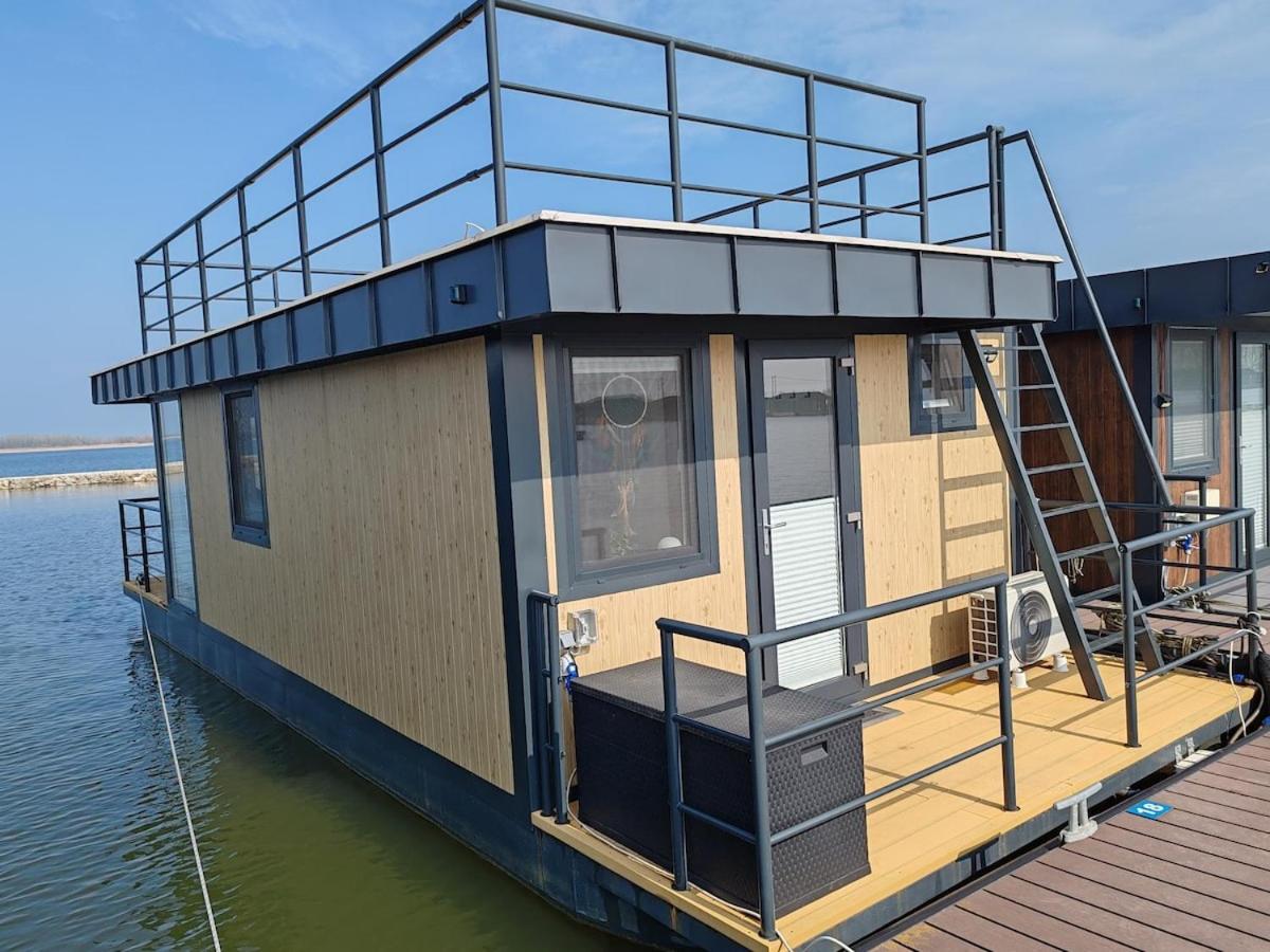 Ezüst Csuka - B&B Abádszalók