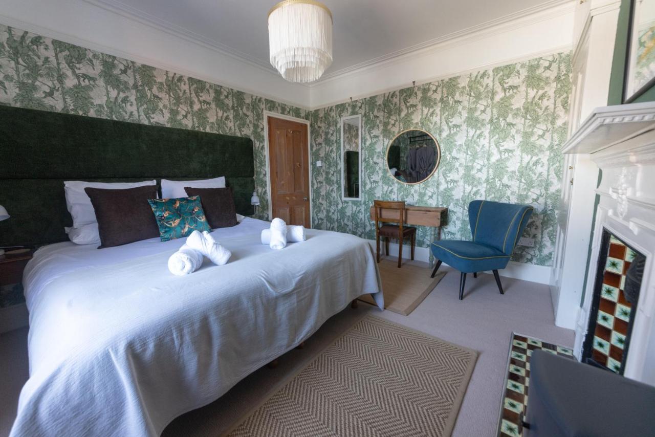 Tweepersoonskamer met een Eigen Externe Badkamer