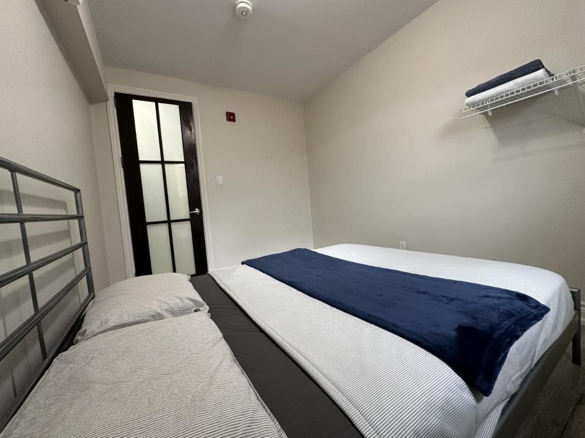 Deluxe Two-Bedroom Apartment with Garden View