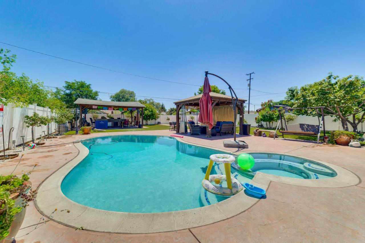 West Covina Gem with Pool 25 Mi to Disneyland! - B&B