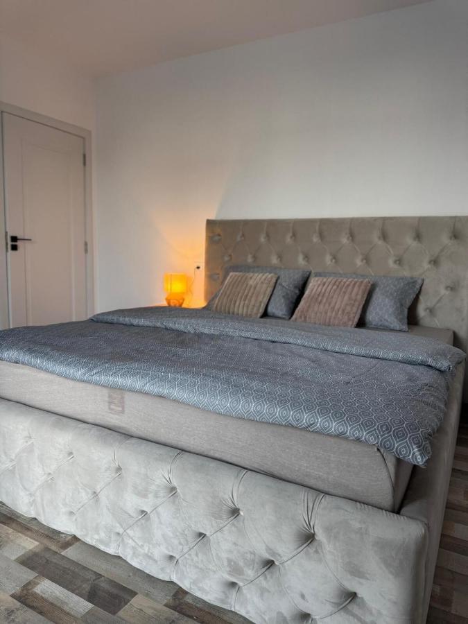 Premium Rezidence - Bed and Breakfast Rădăuți