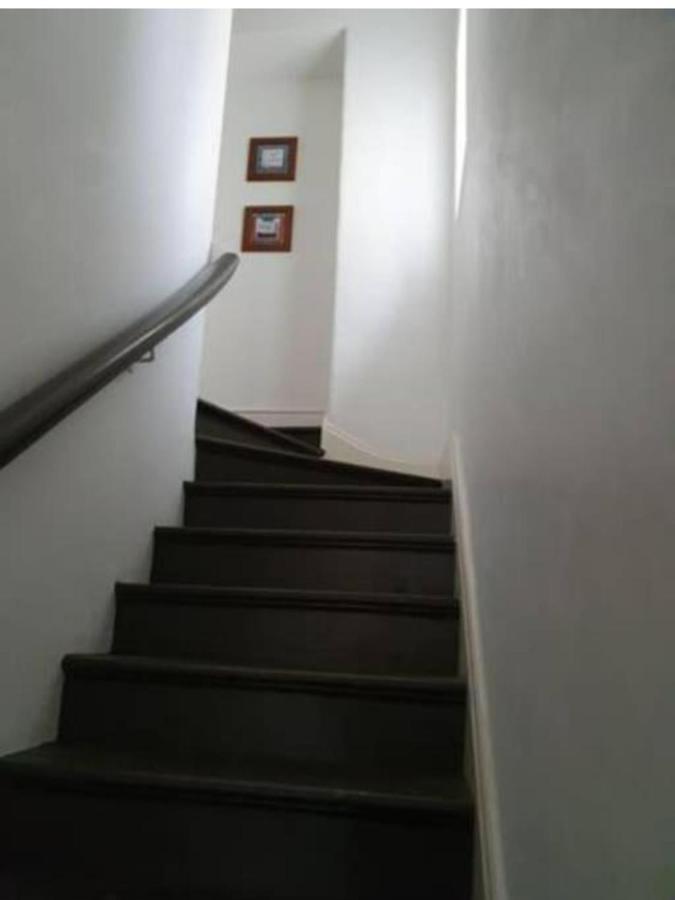 Spacious 2- Bedrooms Apartment near West & North Shores - Bed and Breakfast Llandudno