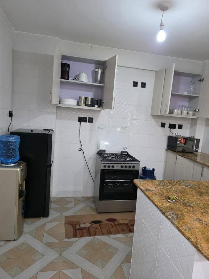 2bedroom house along waiyaki way - B&B Nairobi